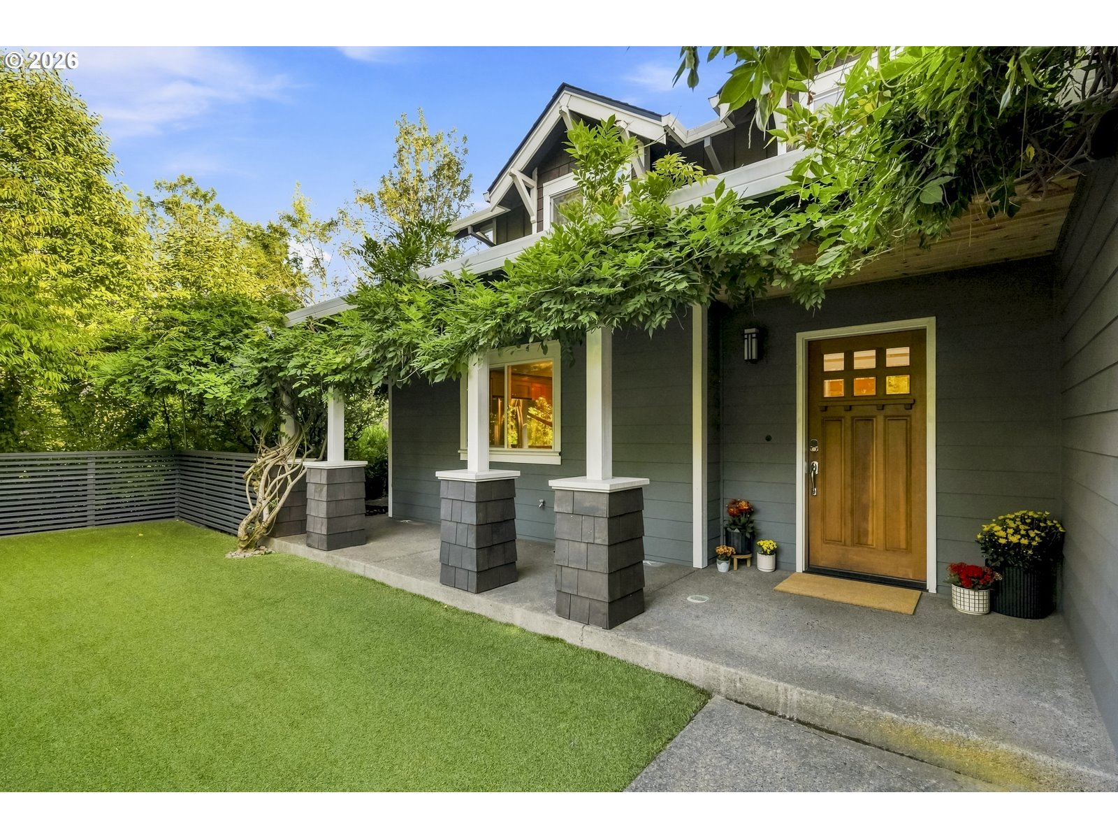 2620 SW TEXAS ST, Portland, OR 97219, photo 6 of 46