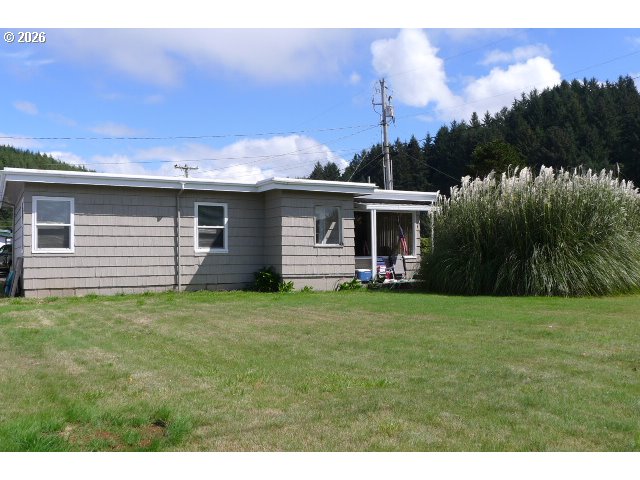255 BEACH BLVD, Winchester Bay, OR 97467, photo 6 of 36