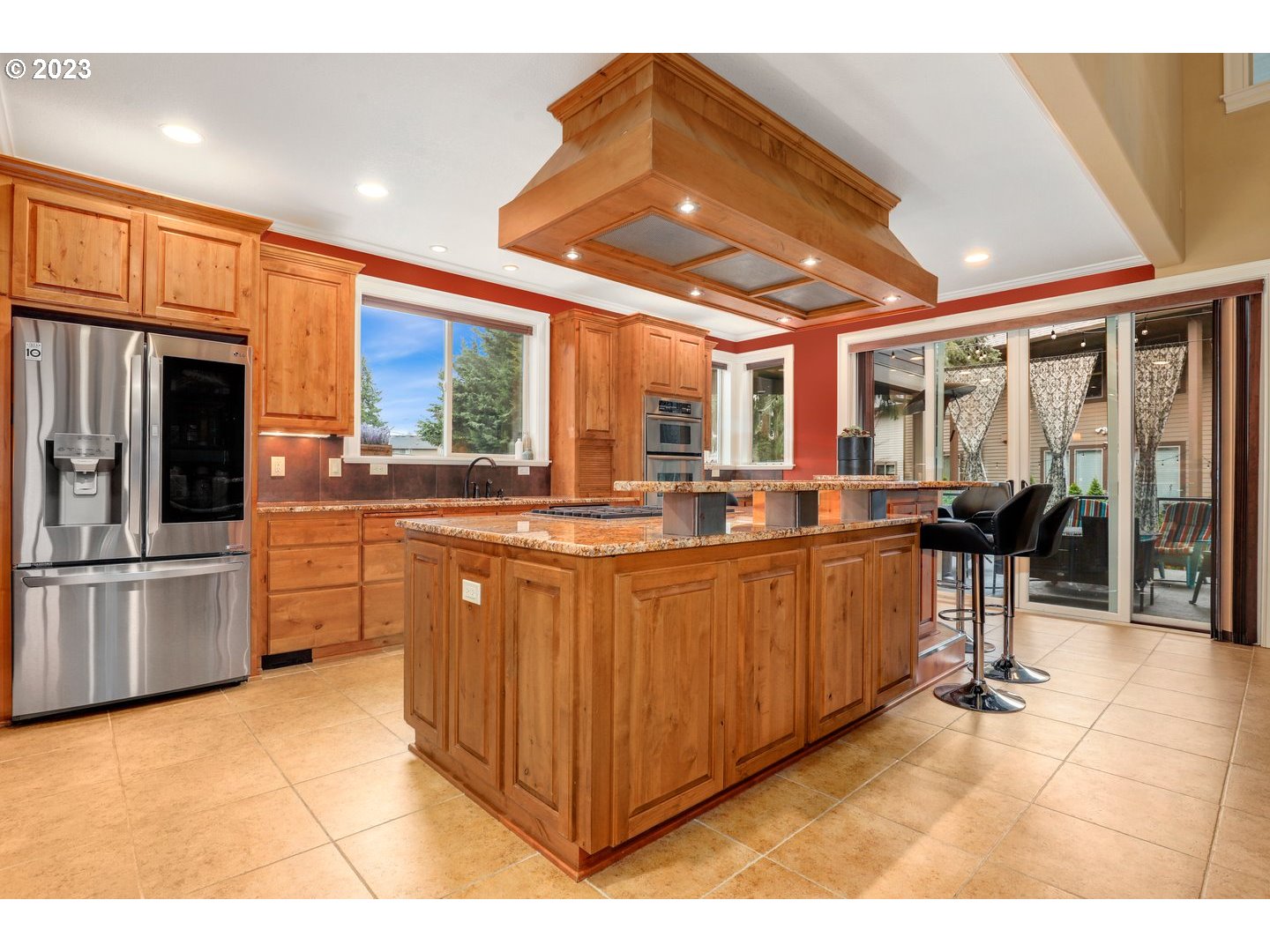 22385 SW 103RD AVE, Tualatin, OR 97062, photo 7 of 32