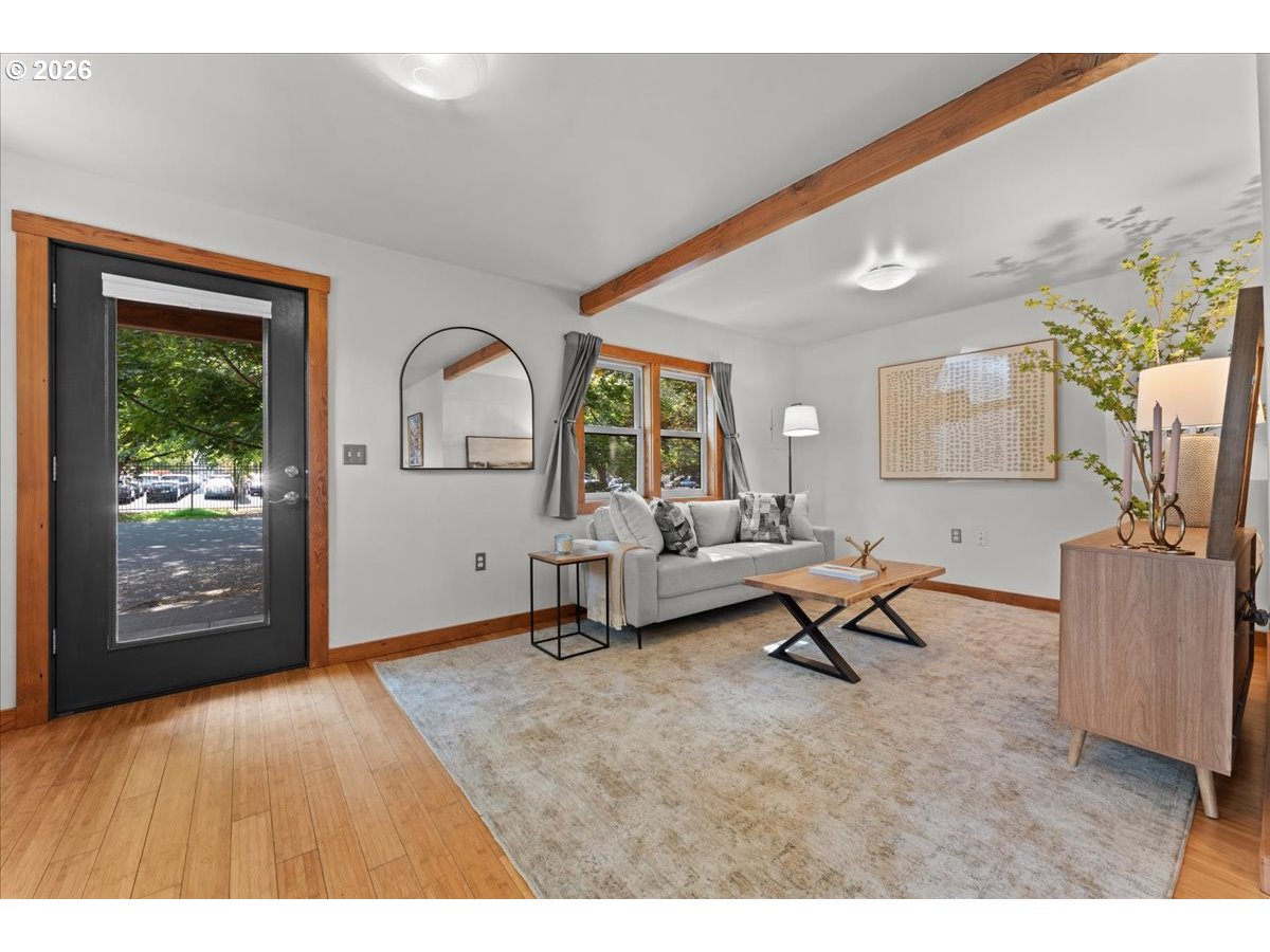 223 N IVY ST, Portland, OR 97227, photo 6 of 46