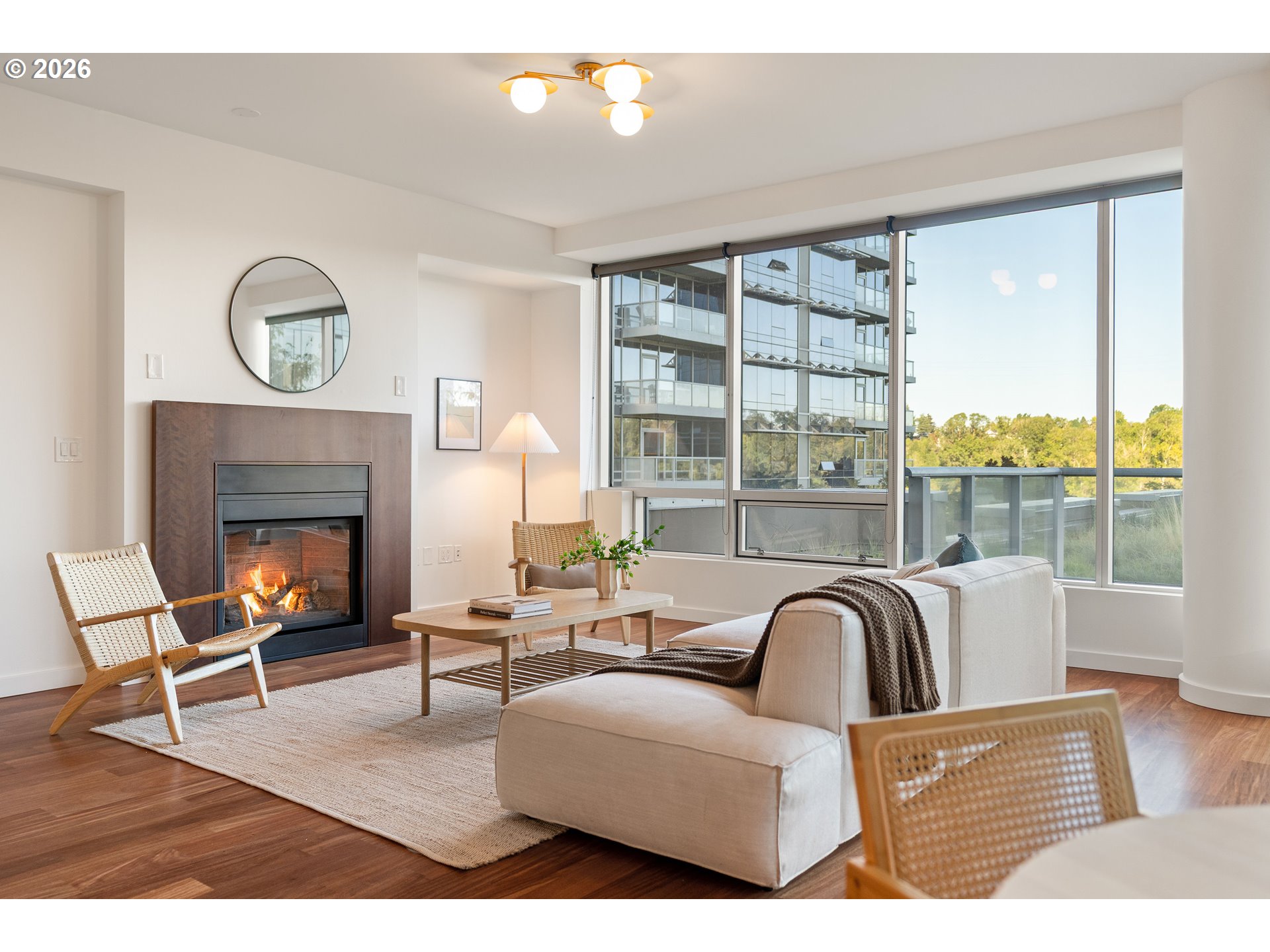 3570 S RIVER PKWY 401, Portland, OR 97239, photo 2 of 38