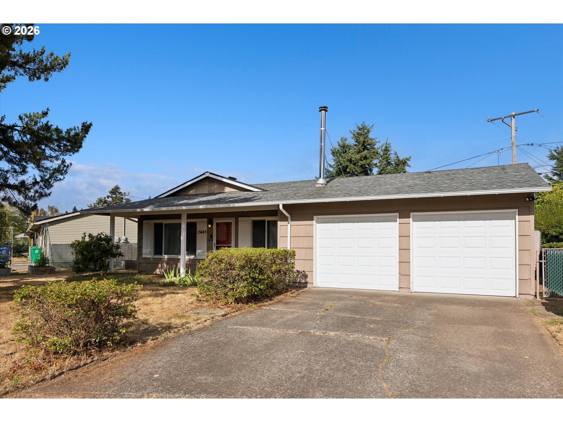 15445 SE STEPHENS CT, Portland, OR 97233, photo 6 of 42