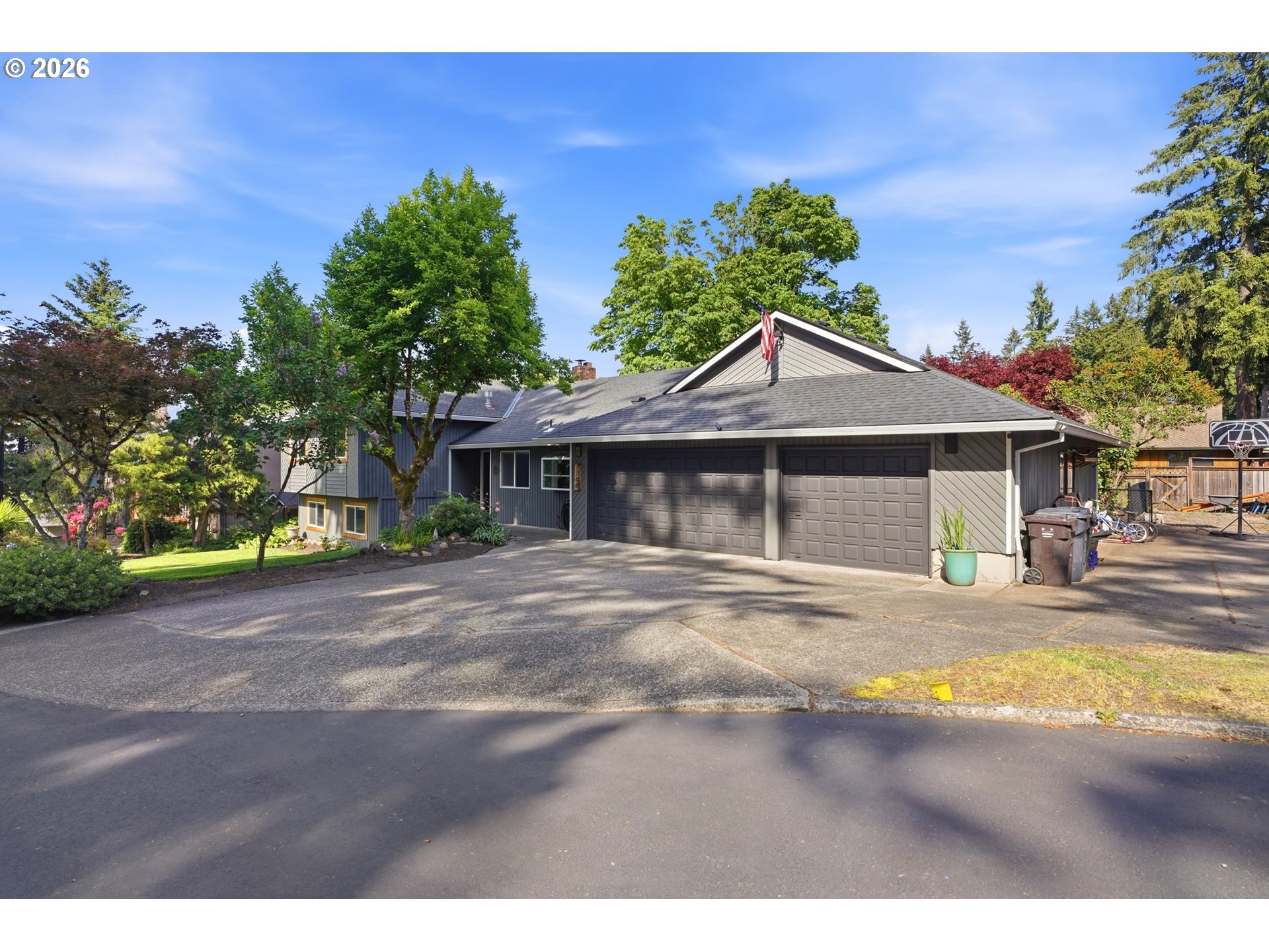 7748 BLINKHORN WAY, Gladstone, OR 97027, photo 3 of 47
