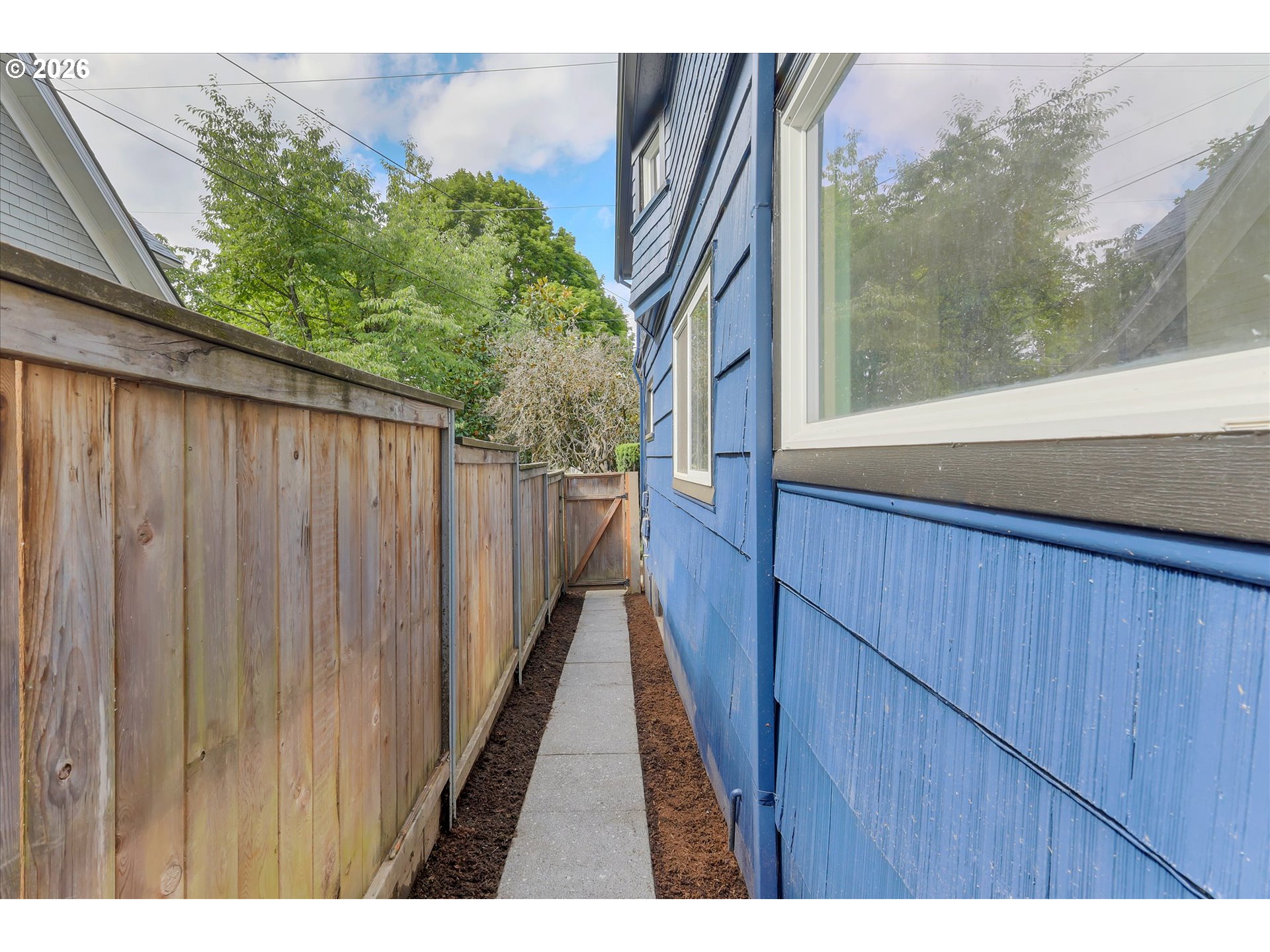 1712 SE STARK ST, Portland, OR 97214, photo 5 of 43