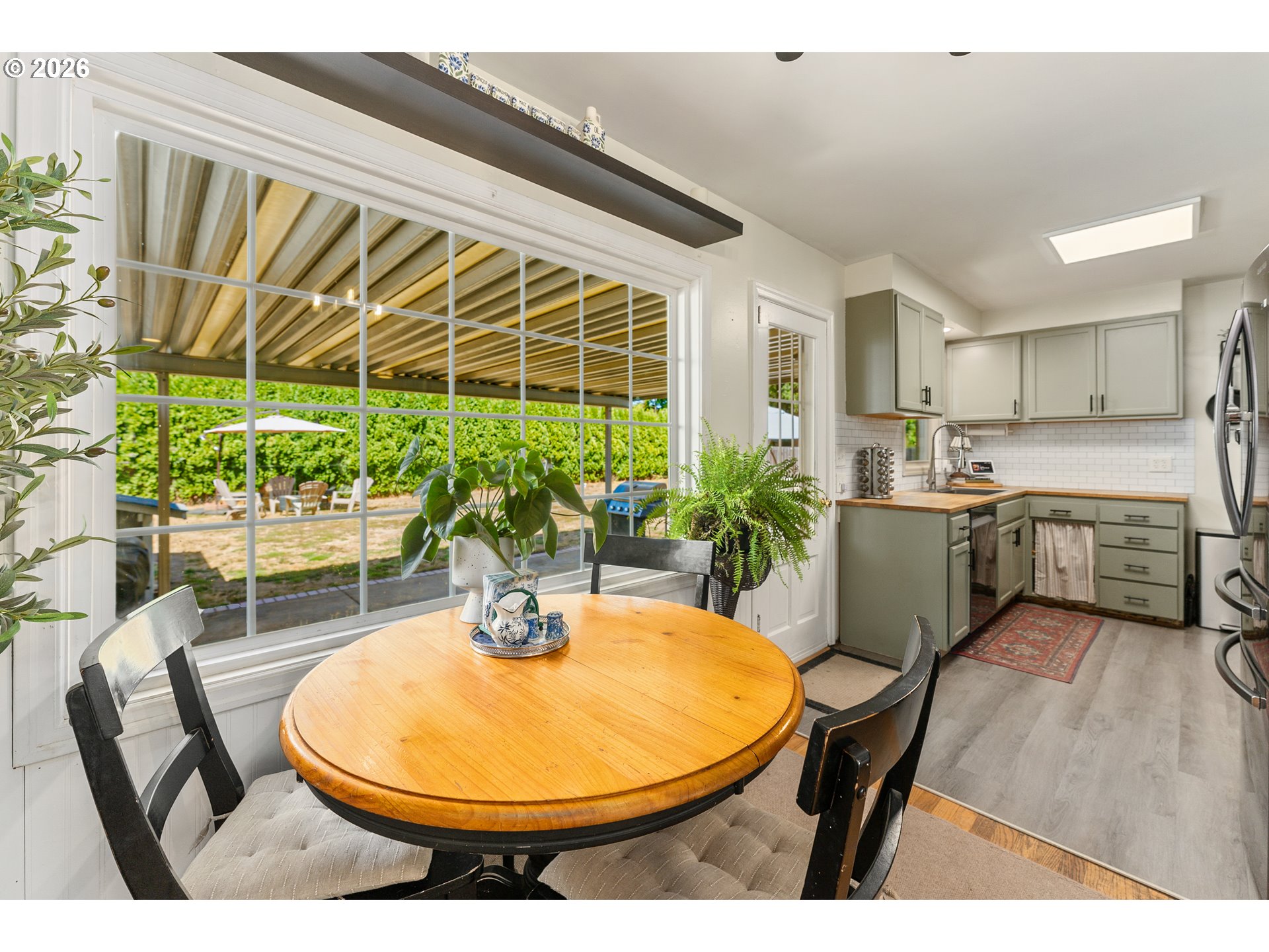 11282 SE Pine CT, Portland, OR 97216, photo 6 of 27
