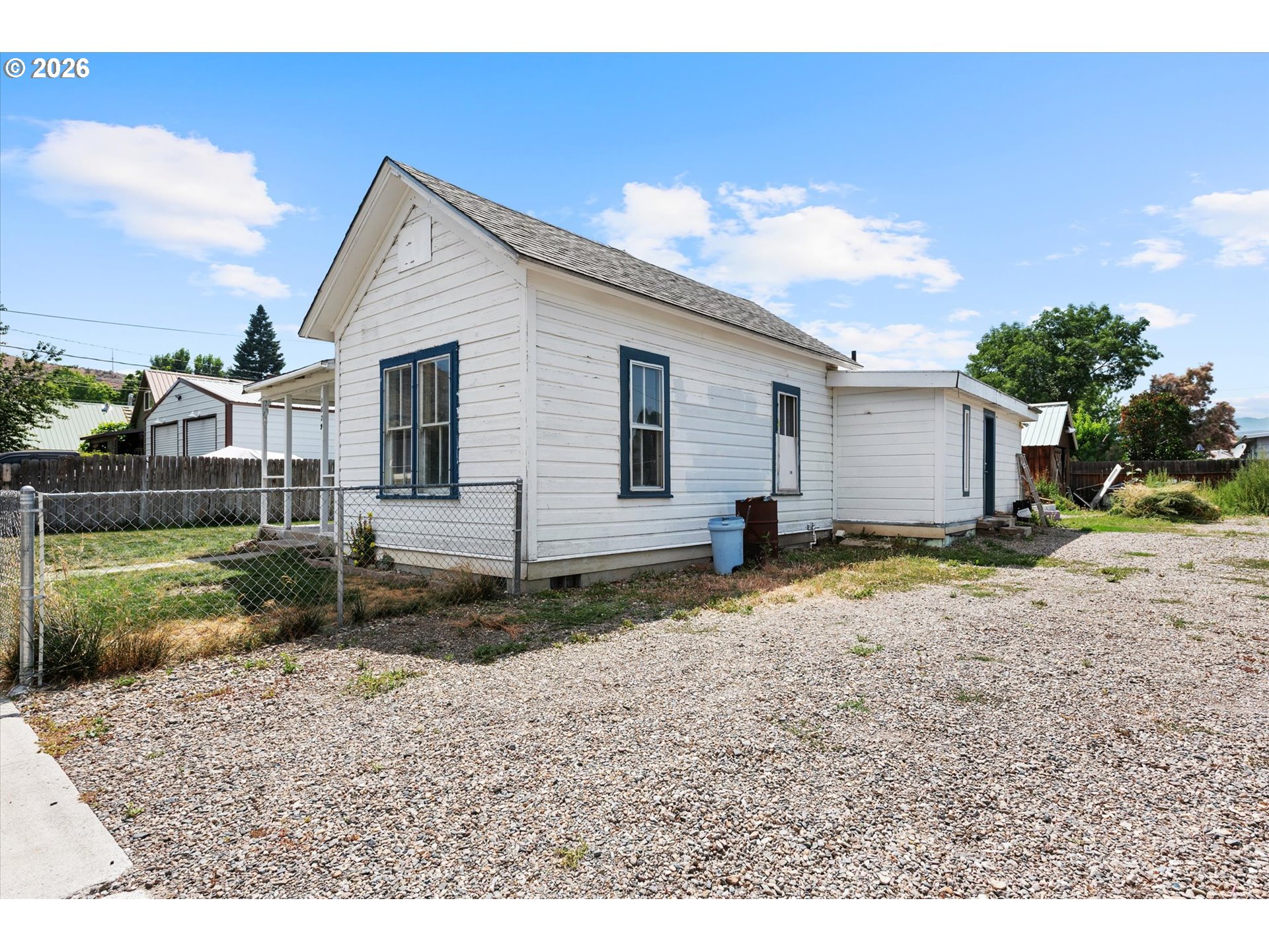 1829 CHESTNUT ST, Baker City, OR 97814, photo 3 of 24