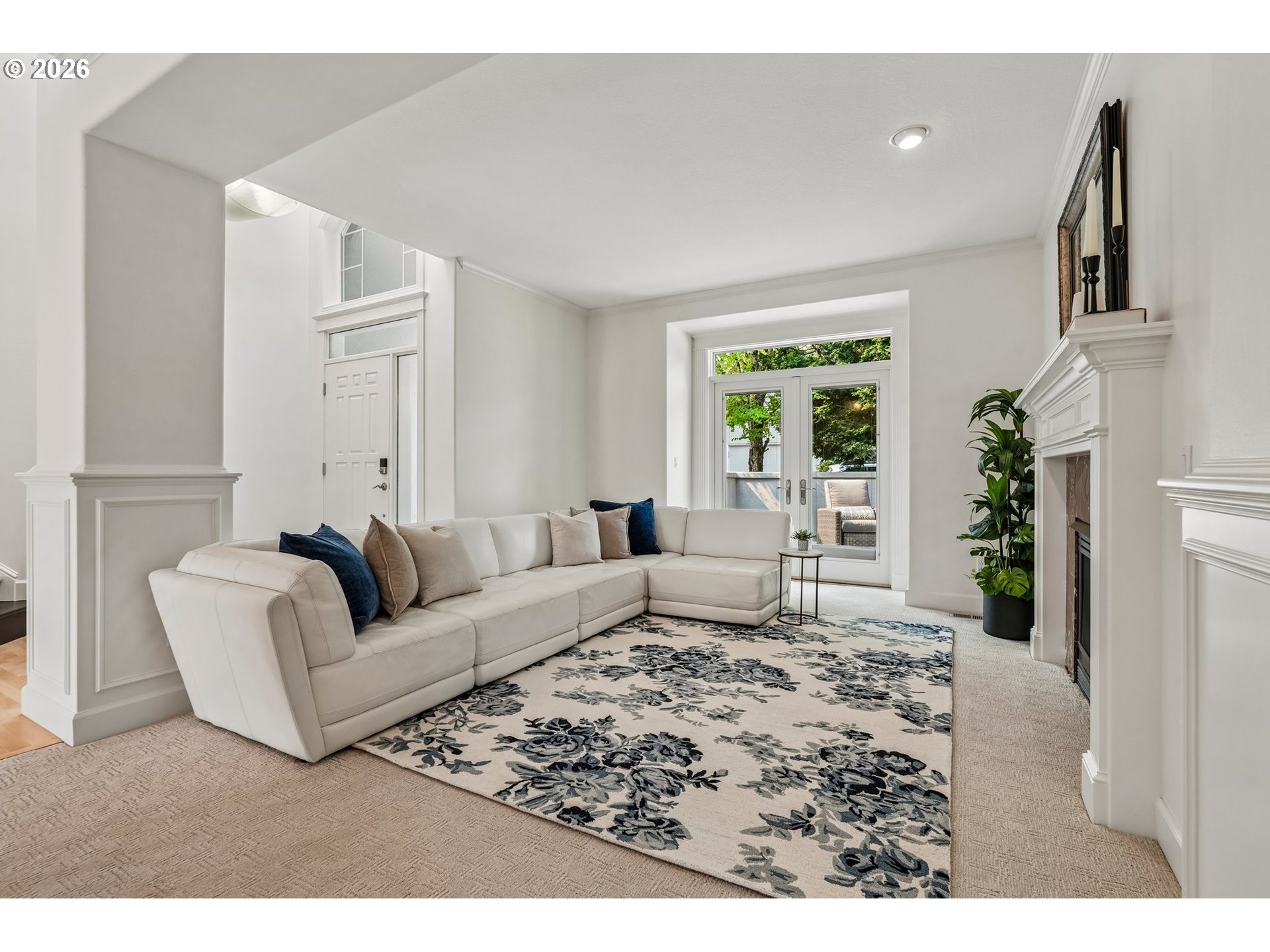 14 MORNINGVIEW CIR, Lake Oswego, OR 97035, photo 5 of 38