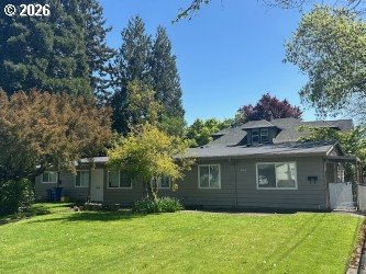9212 N SAINT LOUIS AVE, Portland, OR 97203, photo 2 of 26