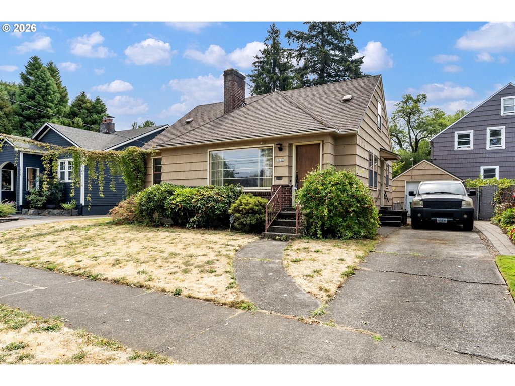 1926 N Willamette Blvd