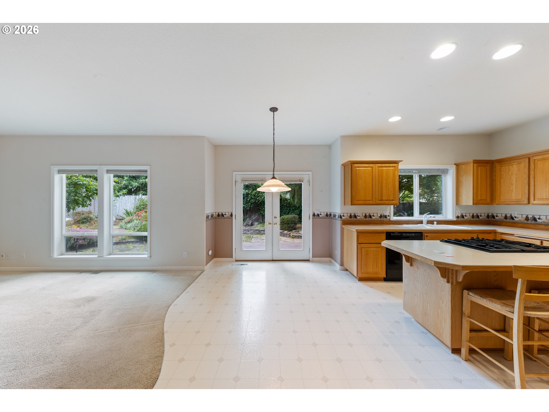 310 NW FOXGLOVE ST, Dallas, OR 97338, photo 7 of 48