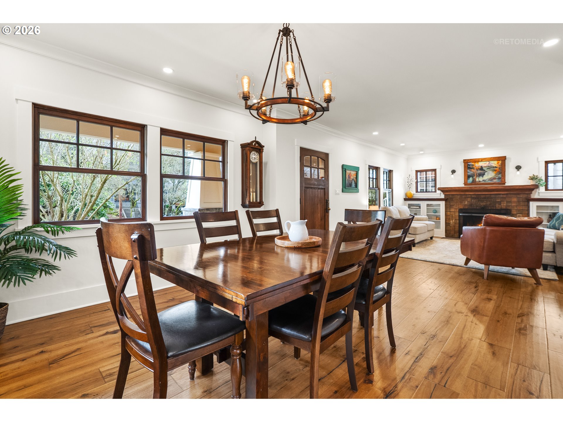 4005 NE HASSALO ST, Portland, OR 97232, photo 5 of 48