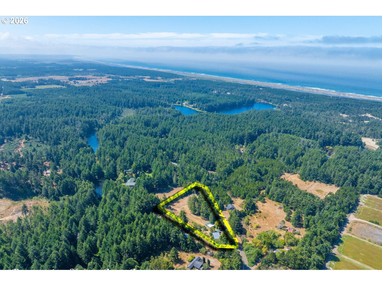 87202 McTimmons LN, Bandon, OR 97411, photo 4 of 48