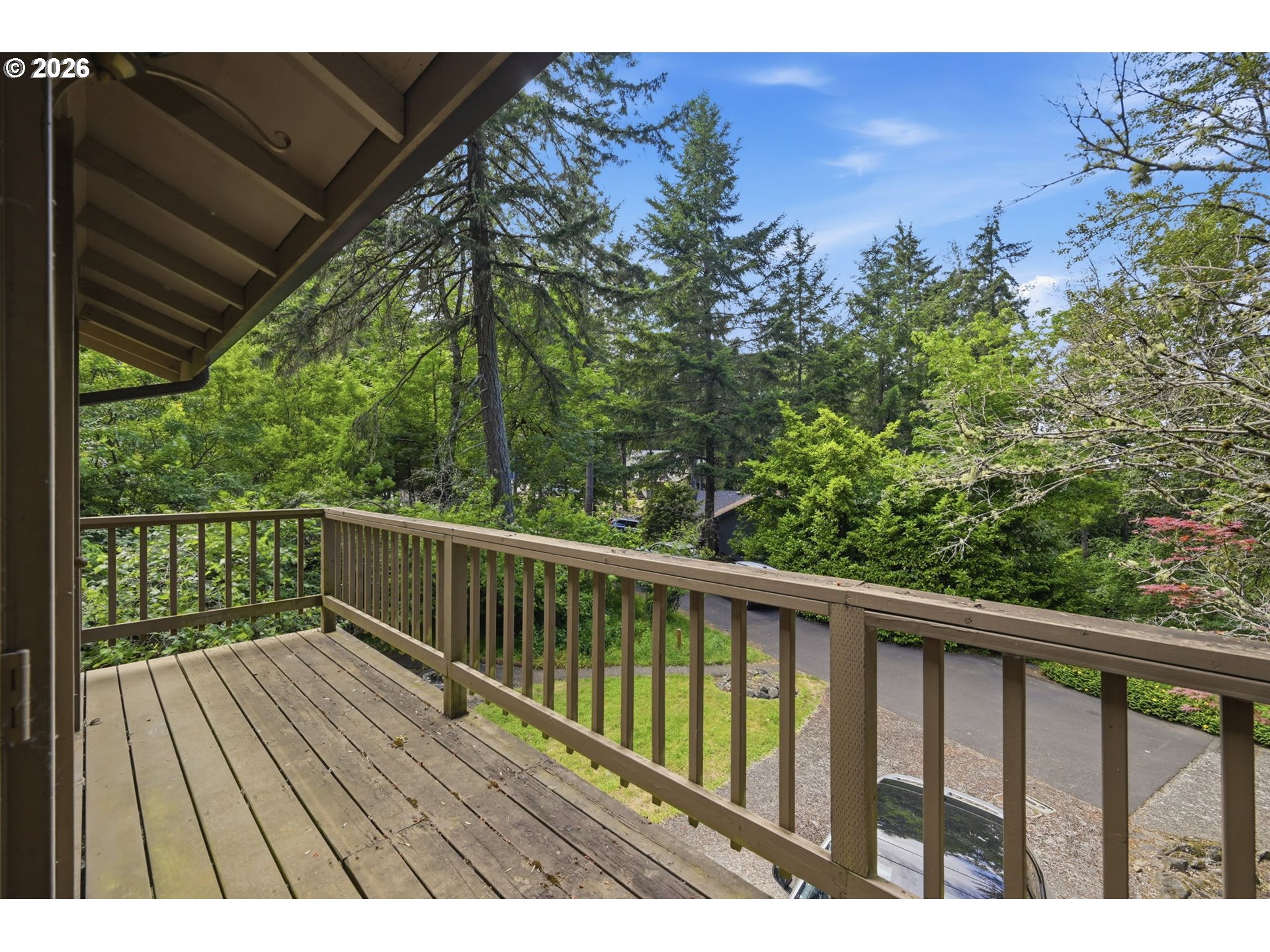 2879 TIMBERLINE DR, Eugene, OR 97405, photo 4 of 39