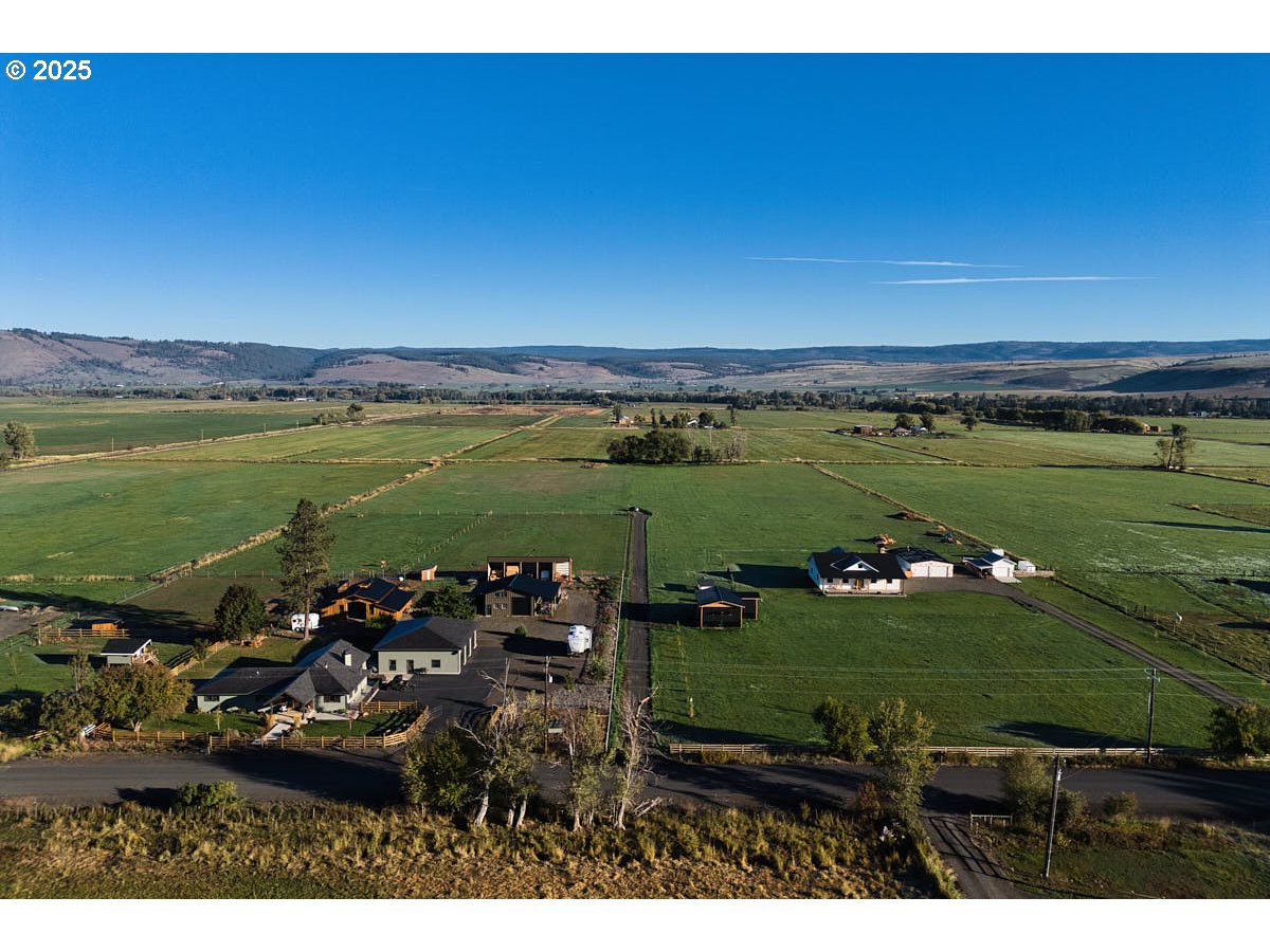 Upper Diamond Lane, Wallowa, OR 97885, photo 3 of 13