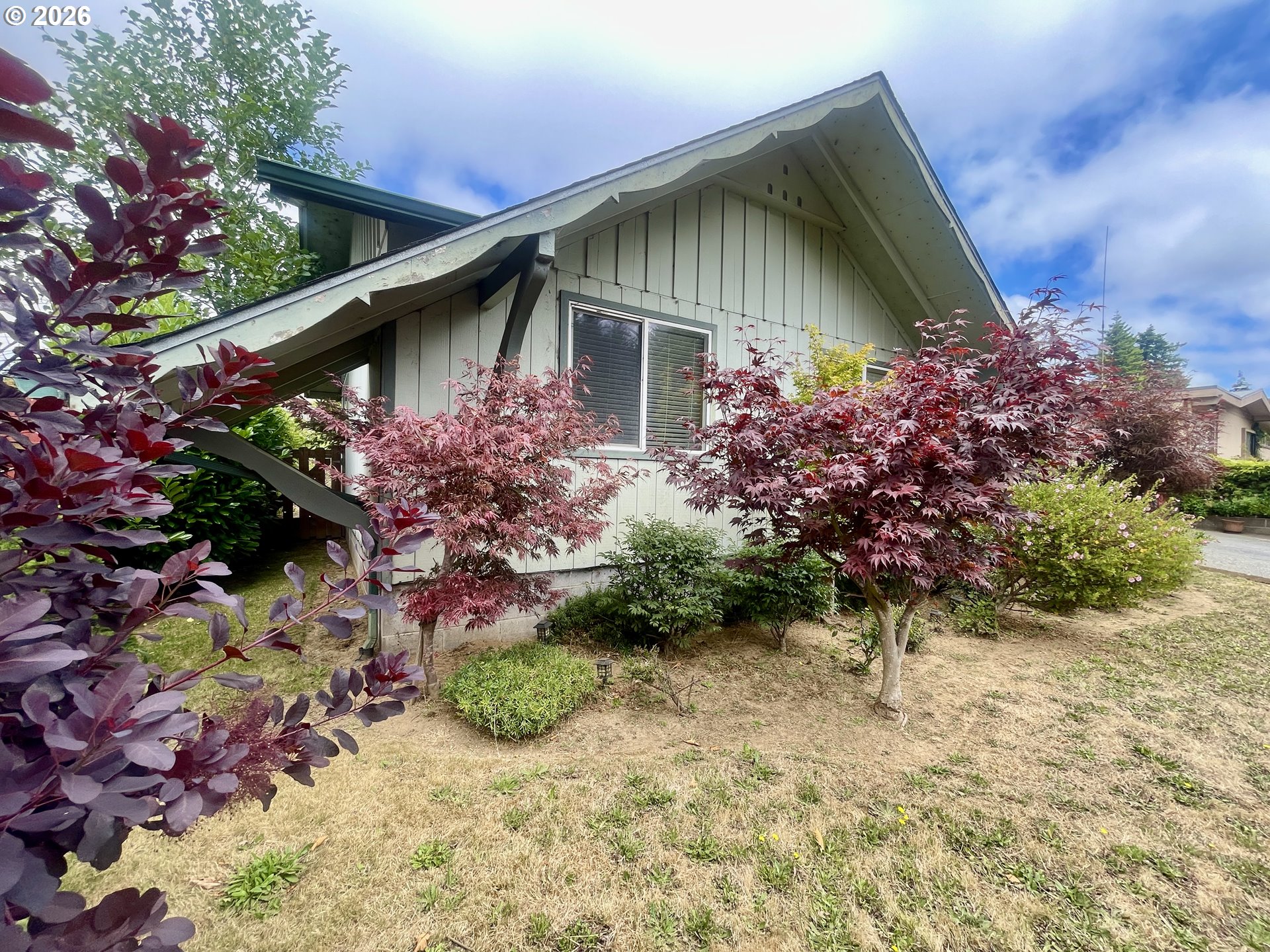 1840 OCEAN BLVD, Coos Bay, OR 97420, photo 4 of 38