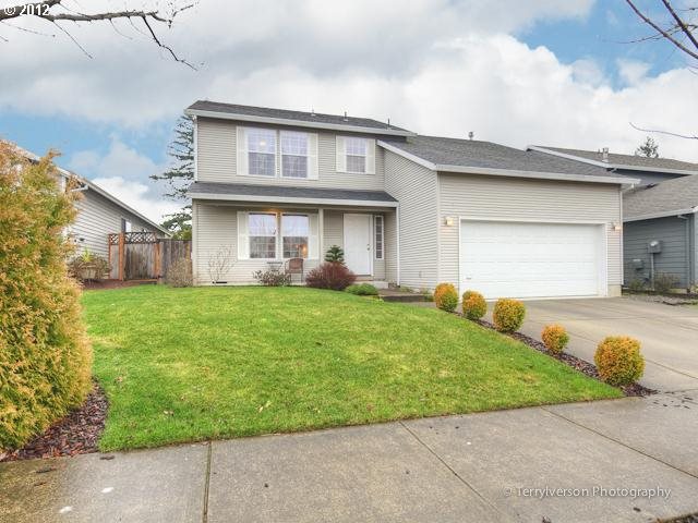 3137 SE Osprey Ave