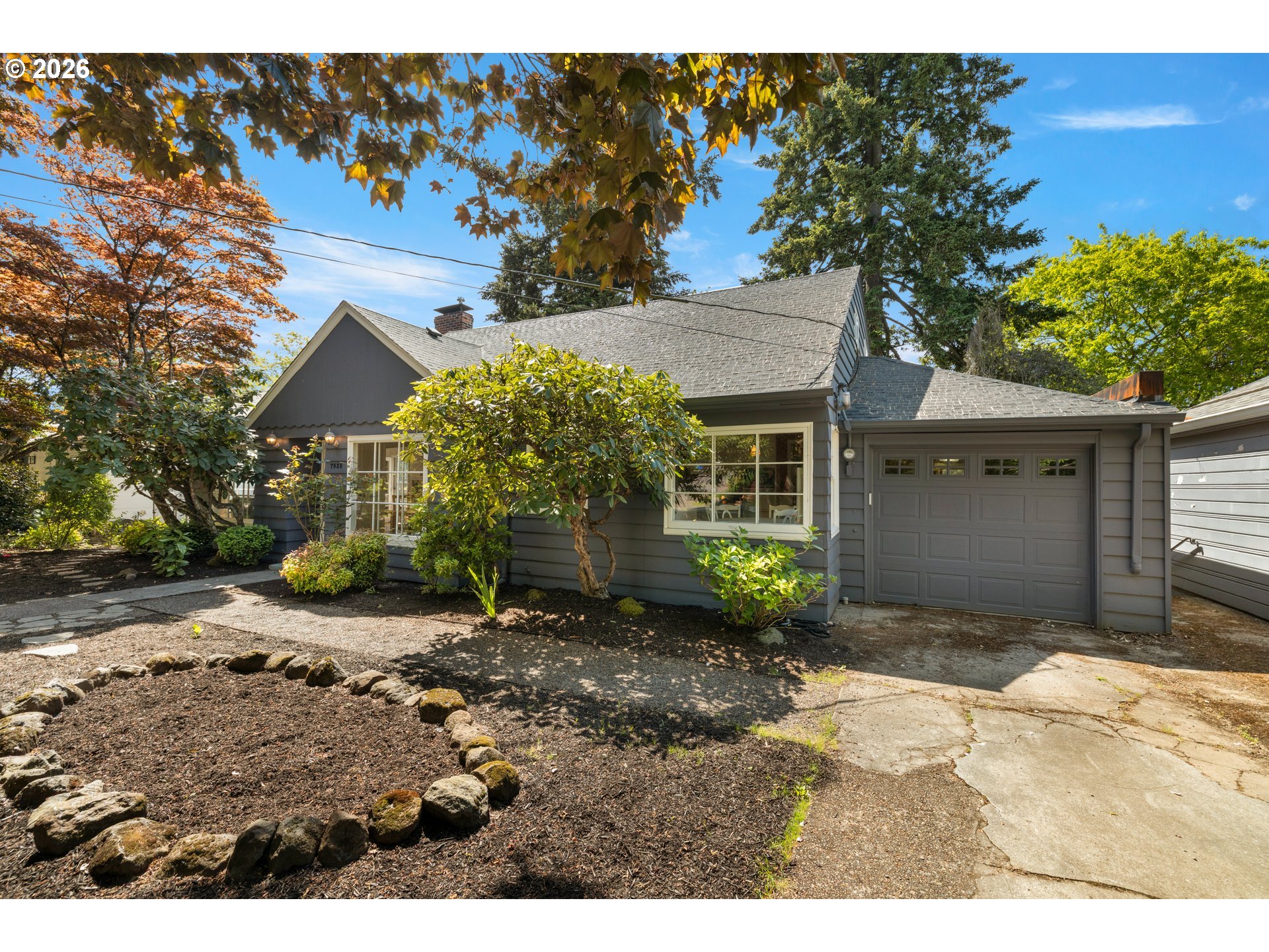 7939 SW 11TH AVE, Portland, OR 97219, photo 2 of 45