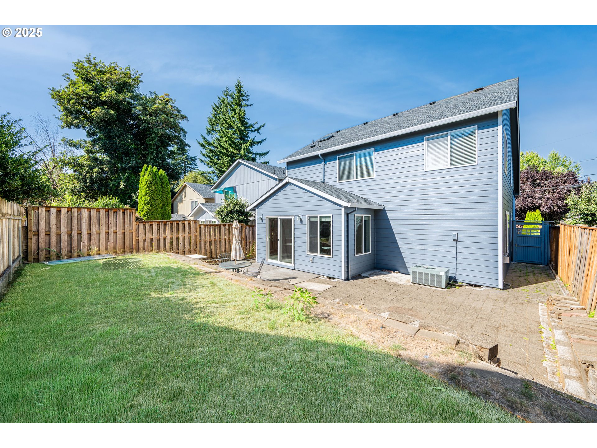 9132 SE CLINTON ST, Portland, OR 97266, photo 2 of 36