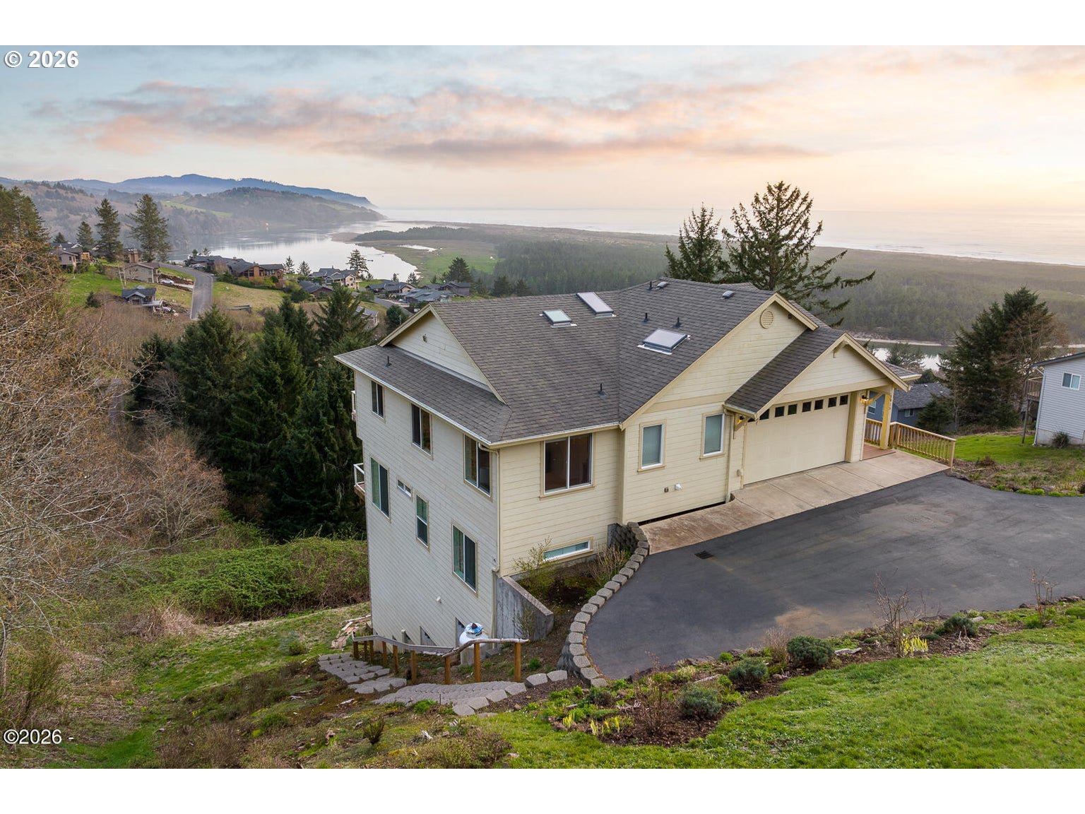 7415 E Summit Road, Pacific City, OR 97135, photo 5 of 41