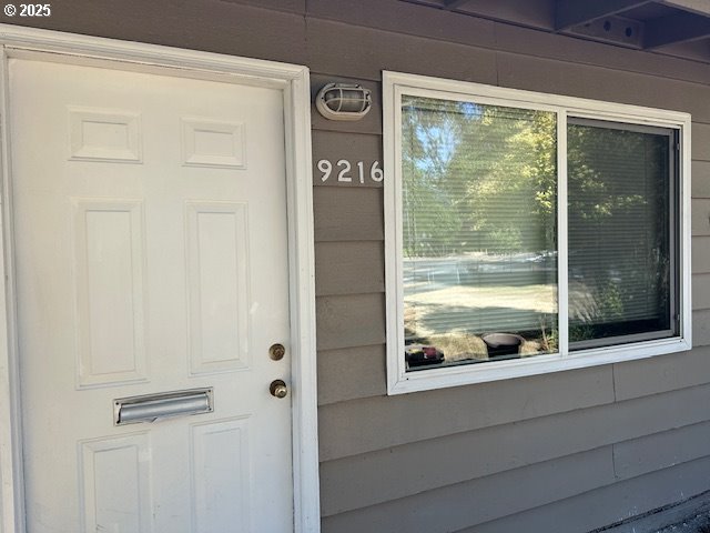 9212 N SAINT LOUIS AVE, Portland, OR 97203, photo 4 of 26