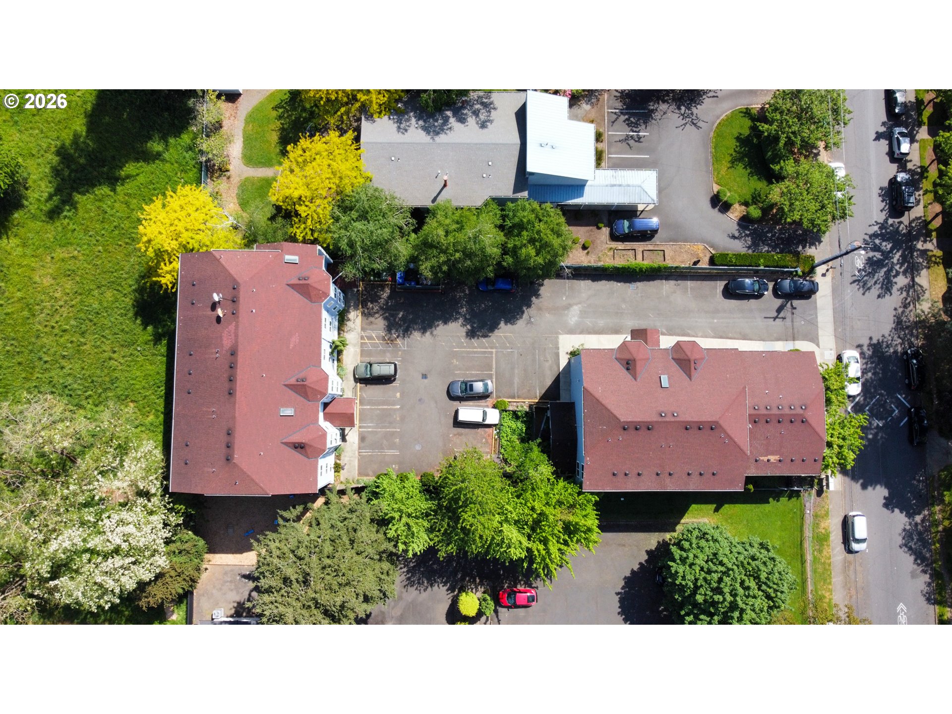 12231 SE BUSH ST, Portland, OR 97236, photo 3 of 20