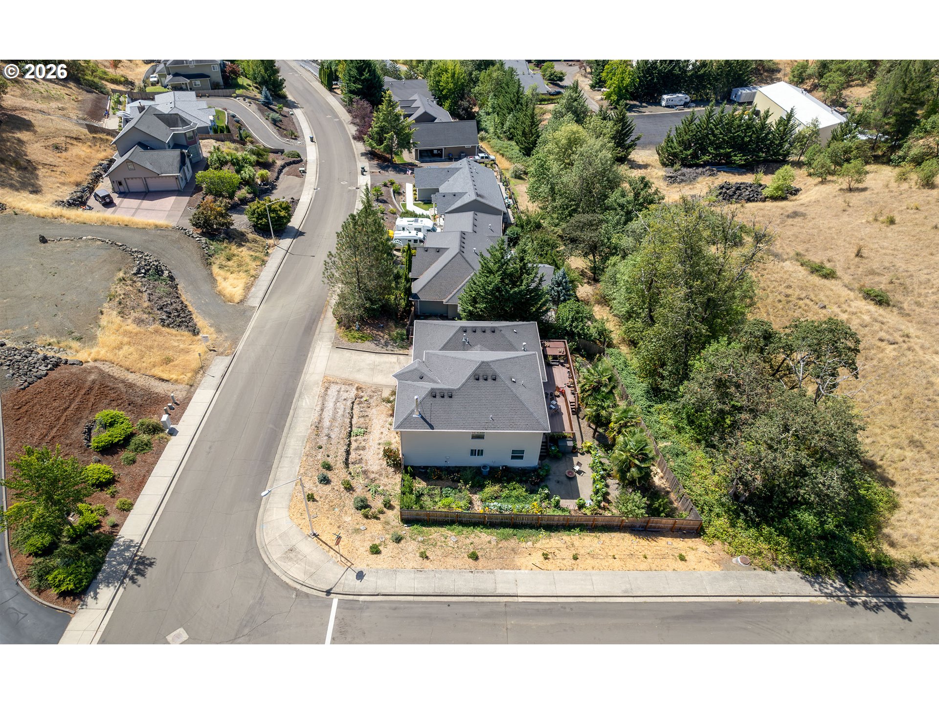 2984 NW DAYSHA DR, Roseburg, OR 97471, photo 6 of 42
