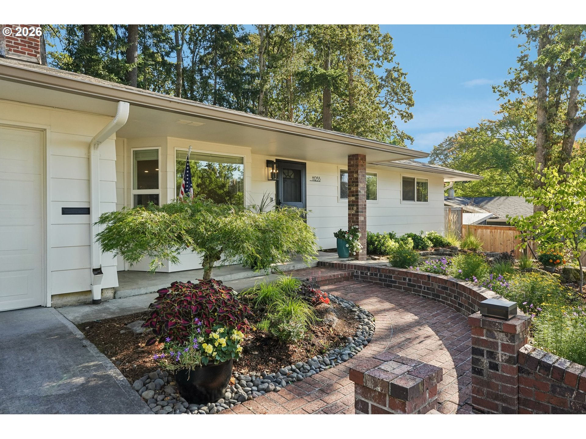 11255 SW TIMBERLINE DR, Beaverton, OR 97008, photo 5 of 34