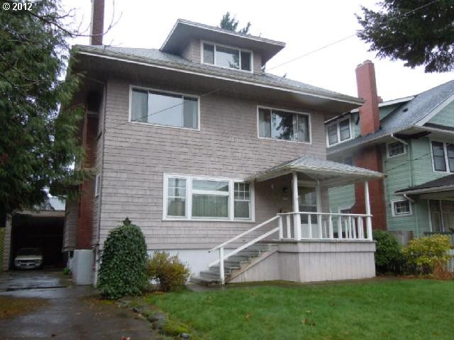 2737 NE 24th Ave