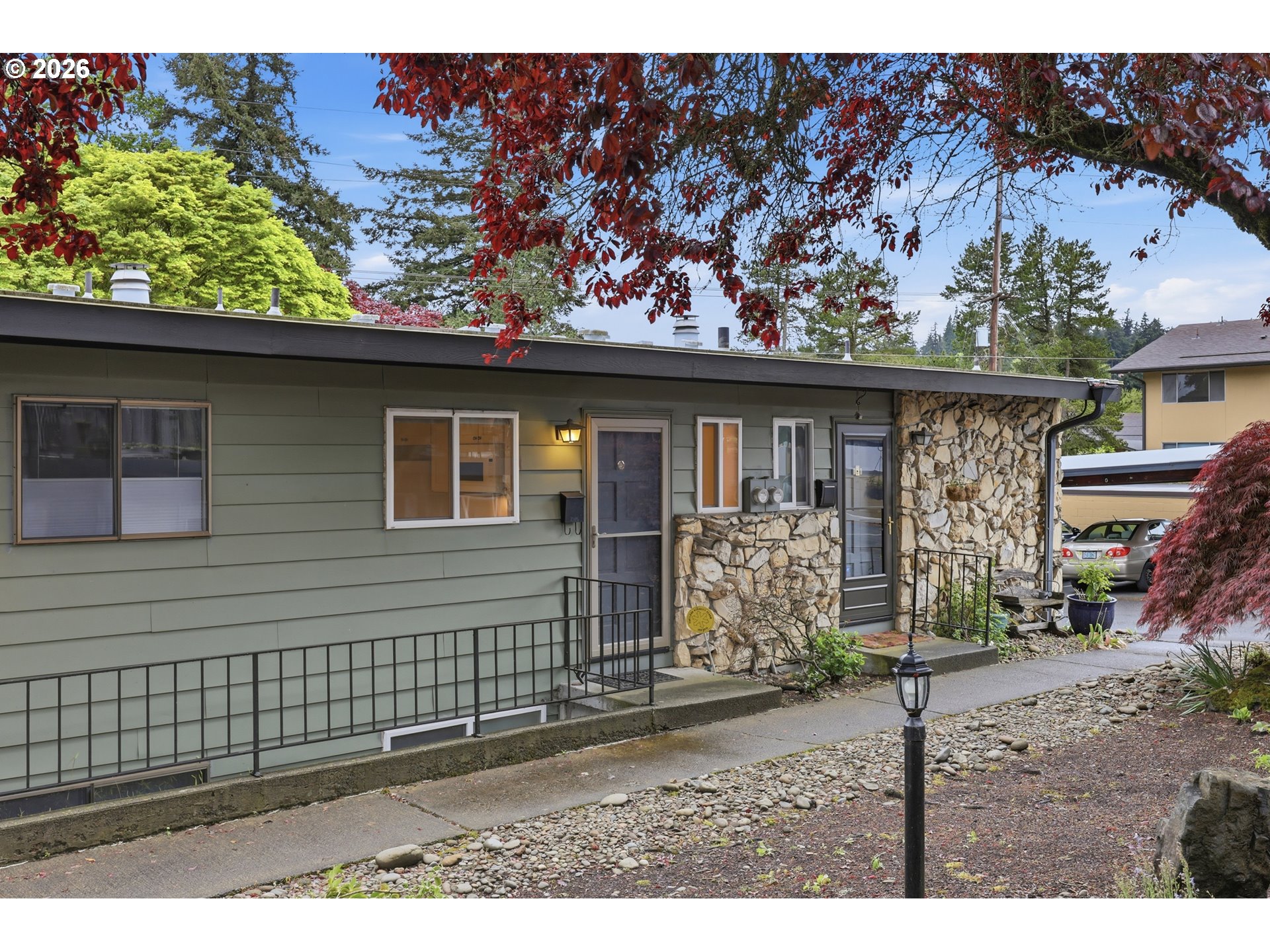 1550 SE LAVA DR 9, Milwaukie, OR 97222, photo 2 of 39