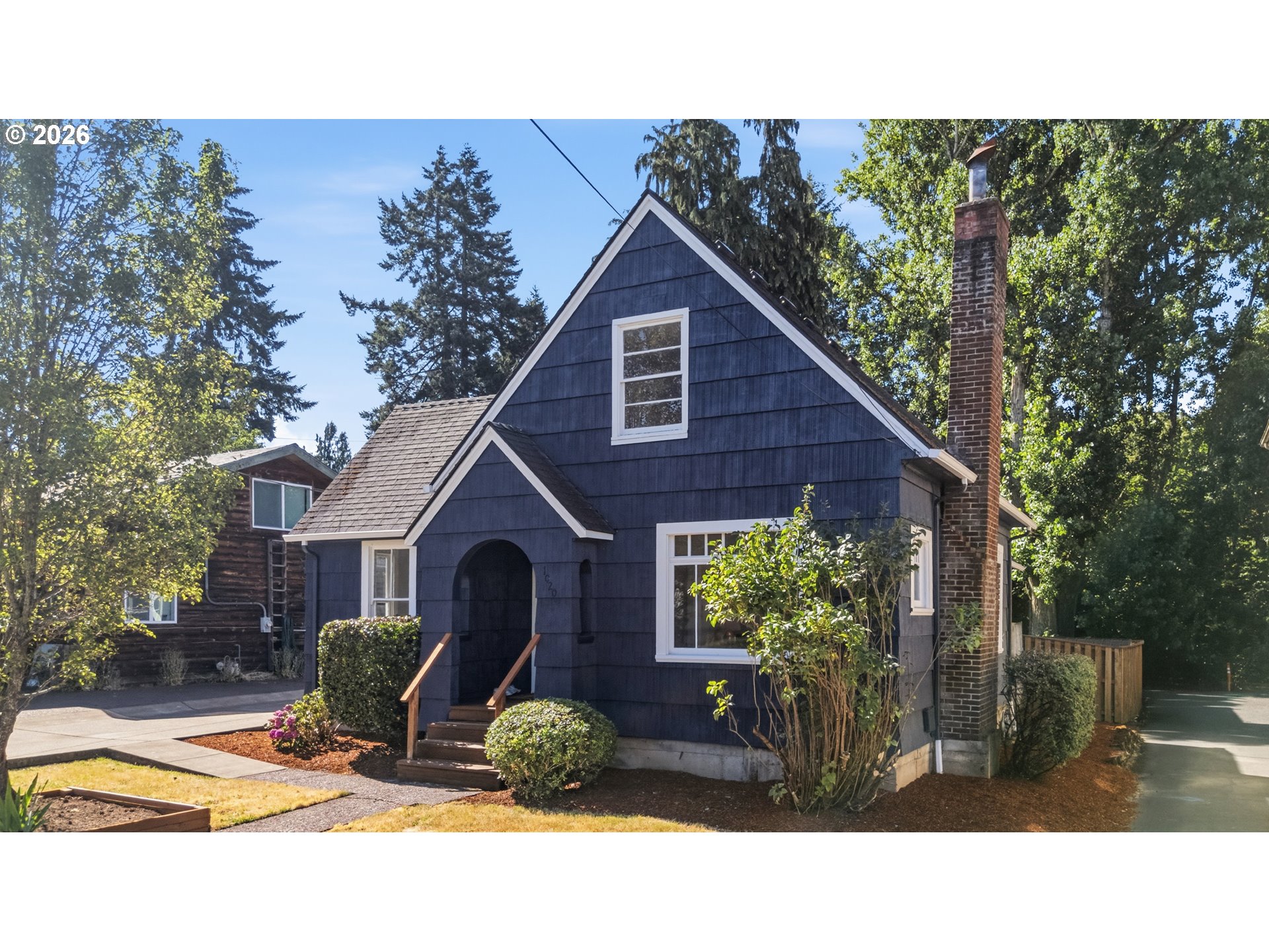 1020 SW E AVE, Corvallis, OR 97333, photo 2 of 40
