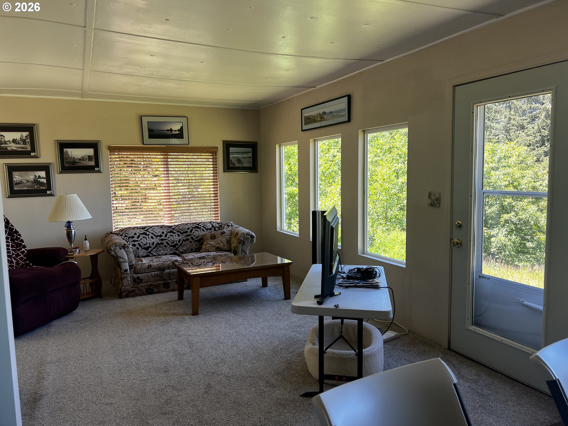 27961 THIMBLEBERRY RD, Gold Beach, OR 97444, photo 6 of 15