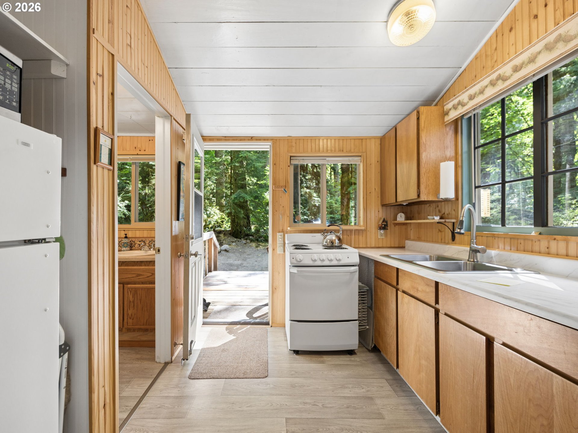 76619 E RD 30C, Rhododendron, OR 97049, photo 5 of 38
