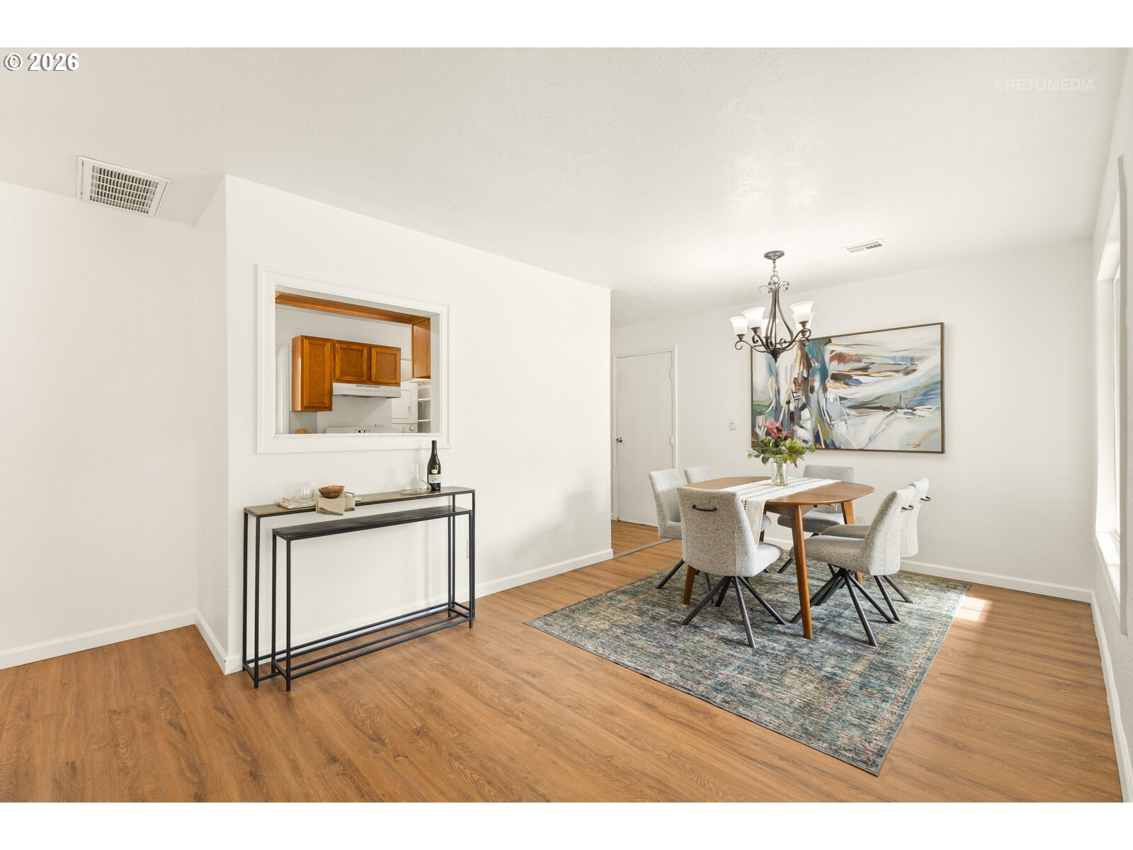 12747 NE HOLLADAY ST, Portland, OR 97230, photo 6 of 26