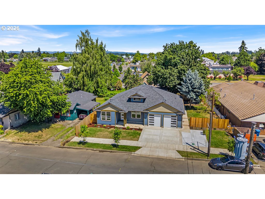 1025 CHURCH ST, Woodburn, OR 97071, photo 3 of 39