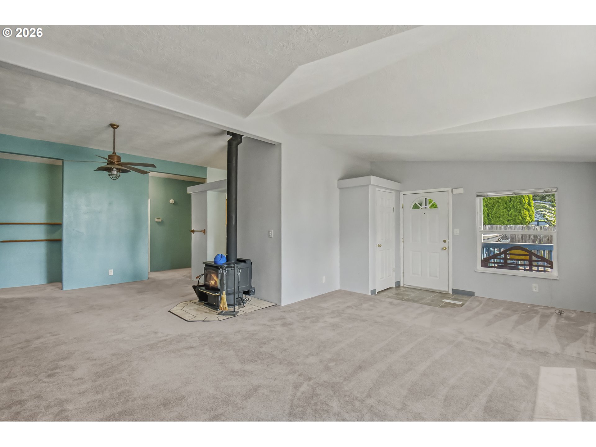 25561 S HOLMAN RD, Estacada, OR 97023, photo 4 of 37