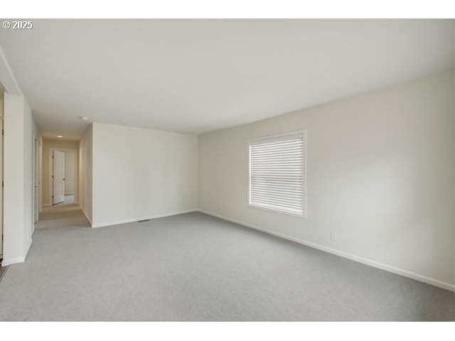 5885 NE JACOBSON ST 39, Hillsboro, OR 97124, photo 7 of 29