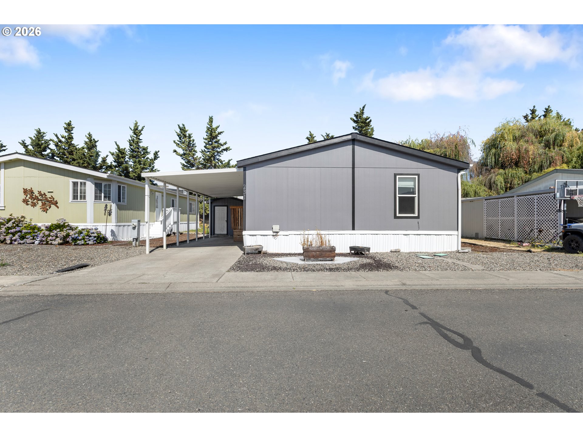 231 OWYHEE LN, Roseburg, OR 97471, photo 3 of 39