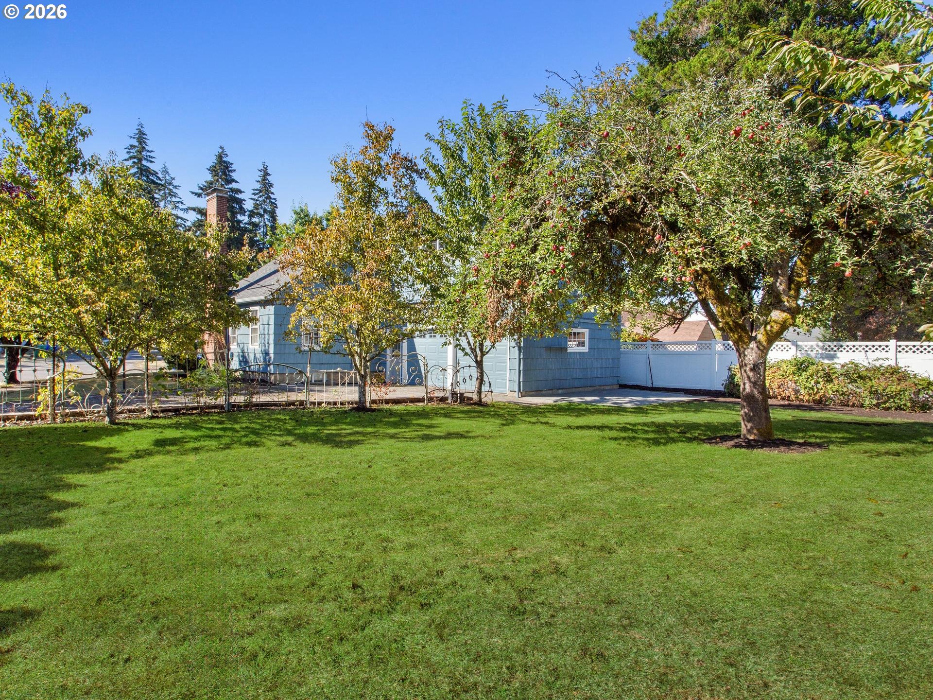 8845 NE BROADWAY, Portland, OR 97220, photo 8 of 48