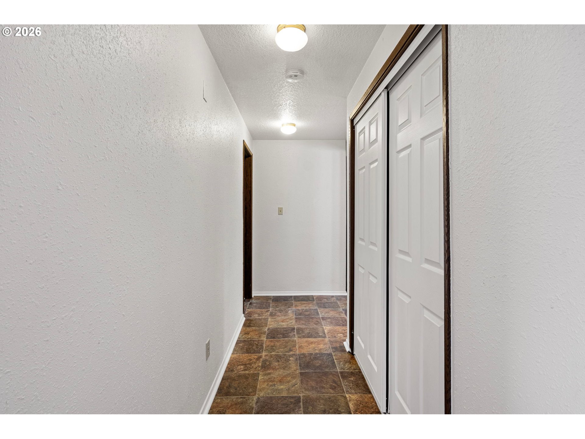 1063 S 4TH ST, Coos Bay, OR 97420, photo 5 of 19