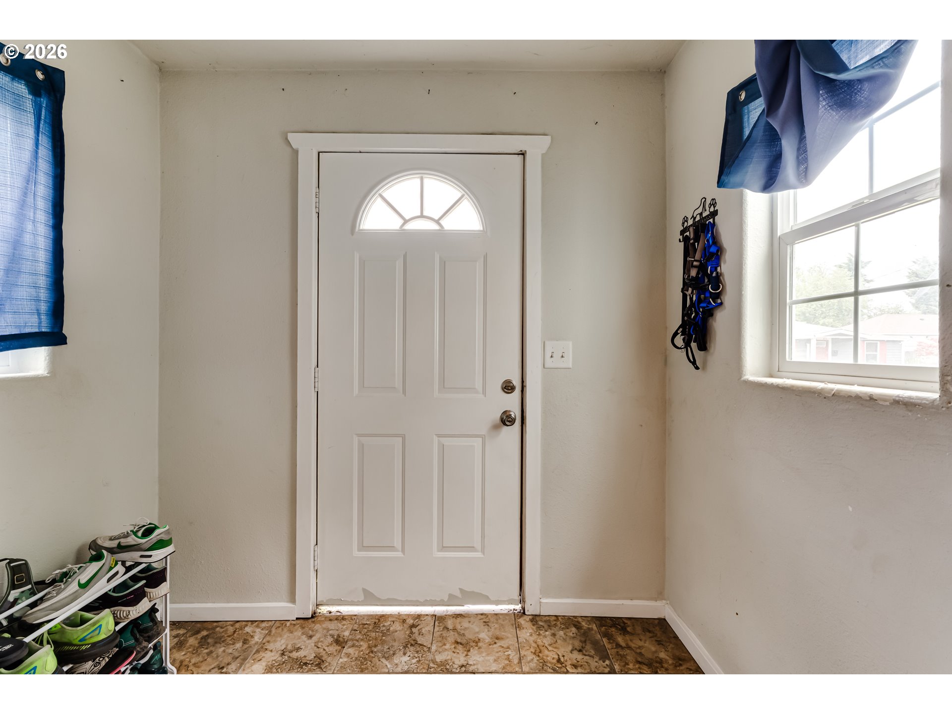 525 21ST ST, Springfield, OR 97477, photo 6 of 33