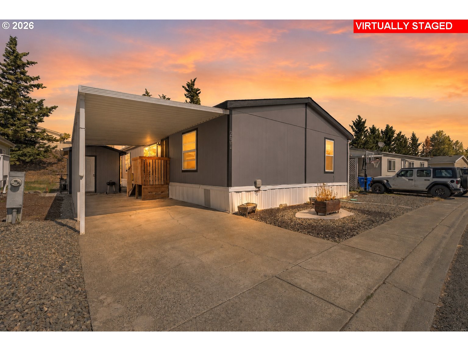 231 OWYHEE LN, Roseburg, OR 97471, photo 2 of 39