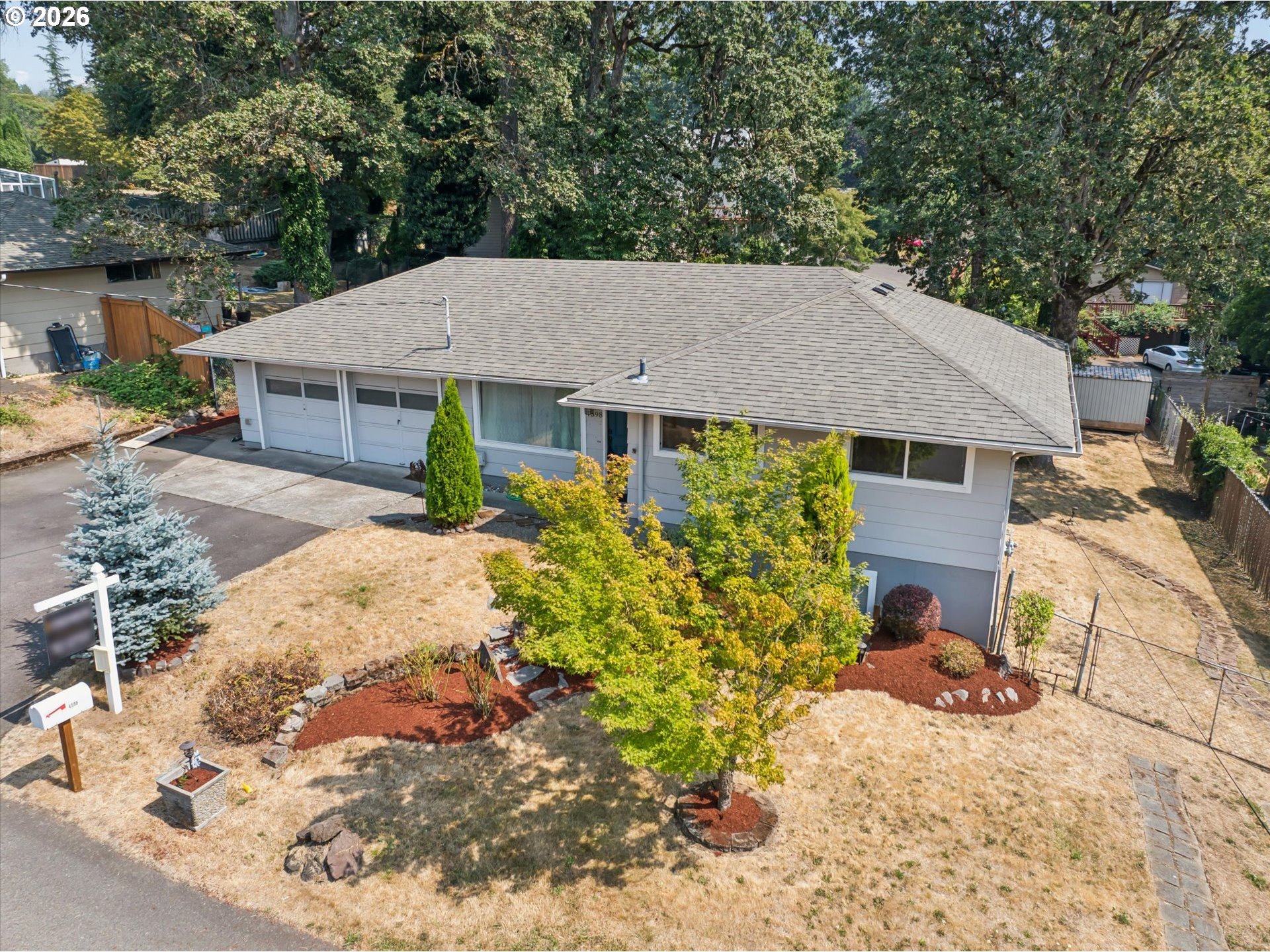 4598 SE WHIPPLE AVE, Milwaukie, OR 97267, photo 3 of 39