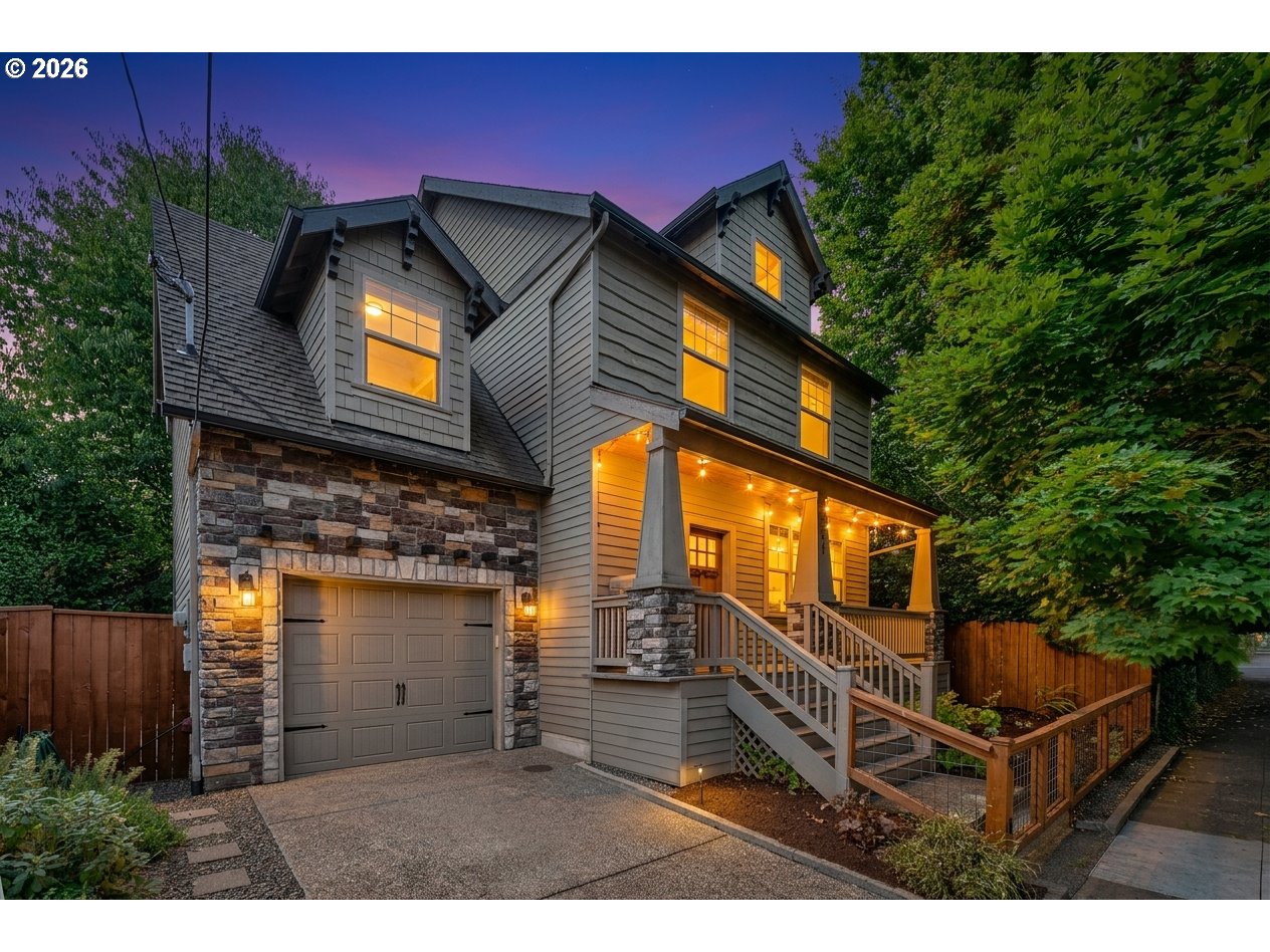 526 NE Beech ST, Portland, OR 97212, photo 2 of 33