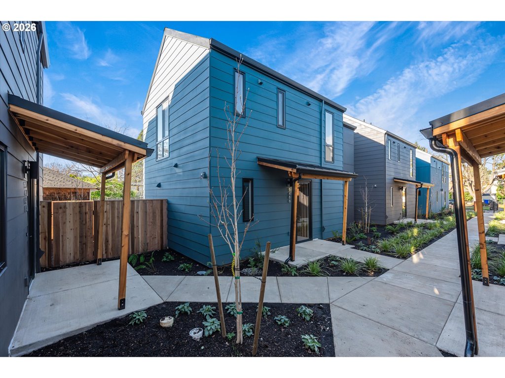 5486 SE Boise ST