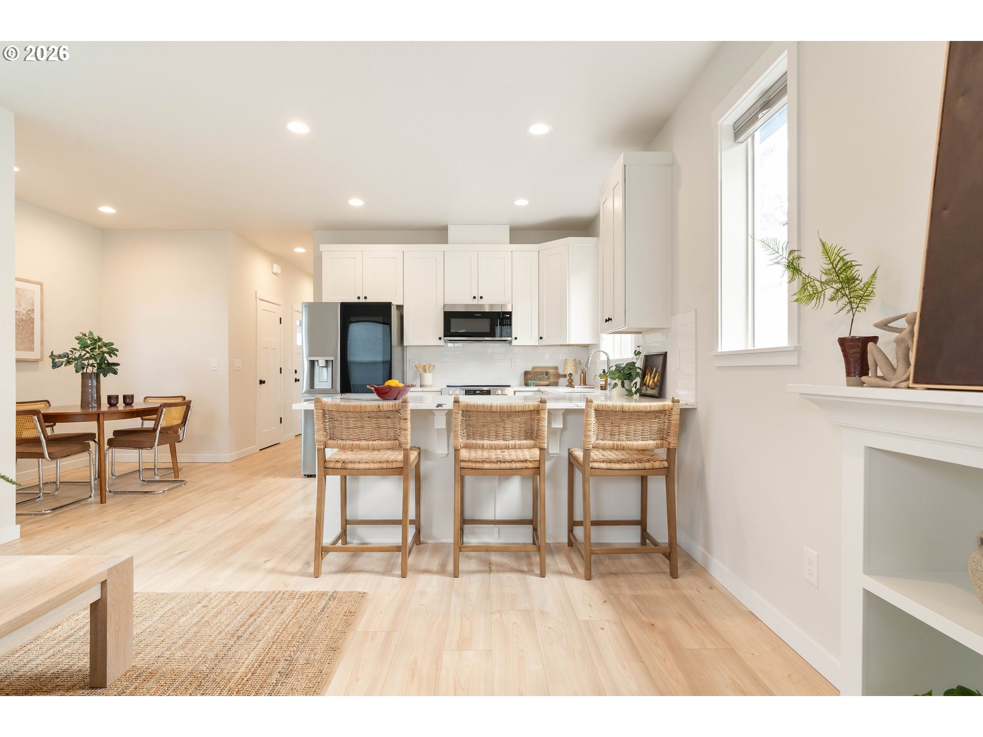 388 NE 91ST AVE, Portland, OR 97220, photo 5 of 40