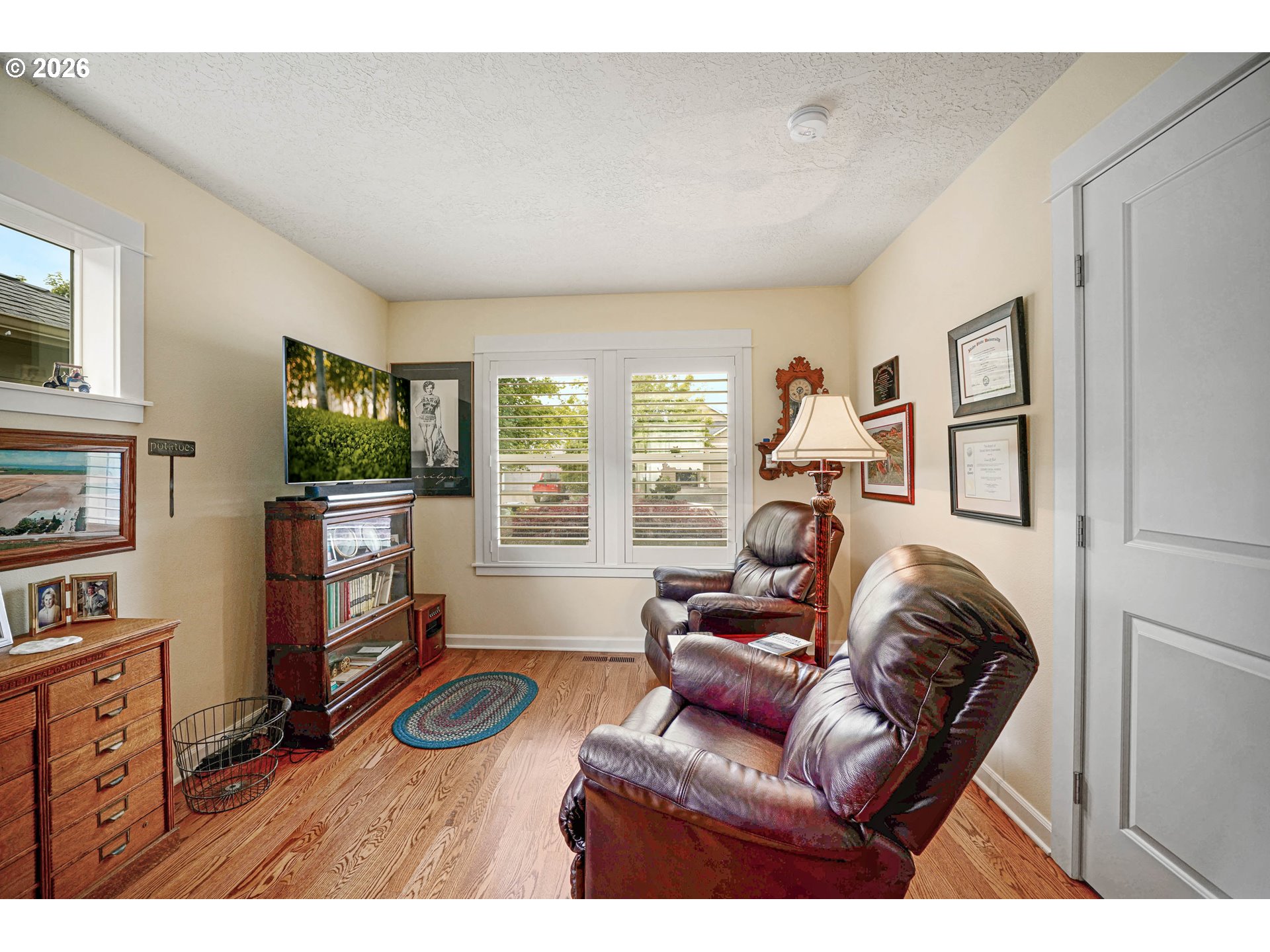 762 SE SAINT ANDREWS LN, Dallas, OR 97338, photo 8 of 44
