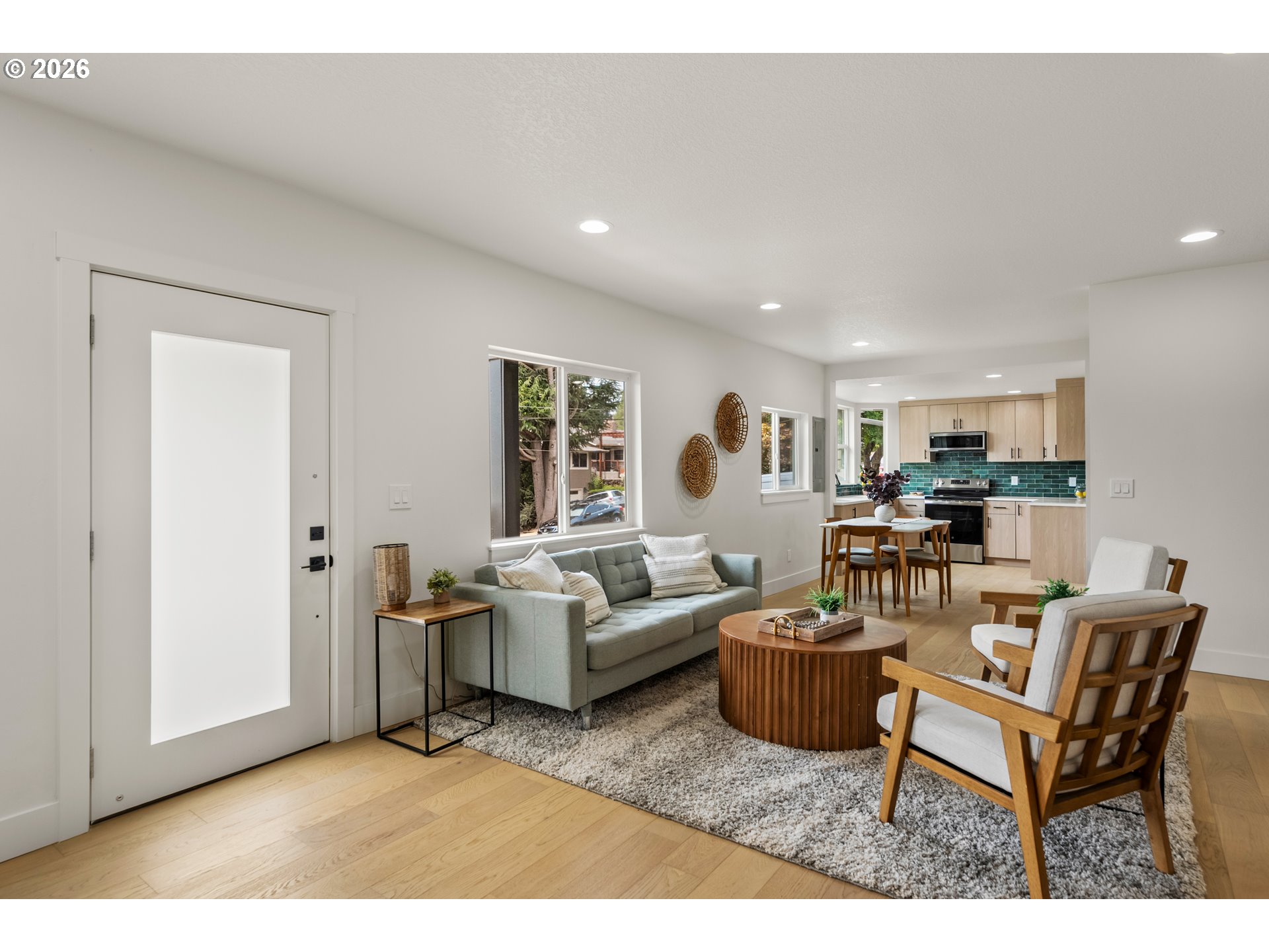 8328 SW 9TH AVE, Portland, OR 97219, photo 4 of 44