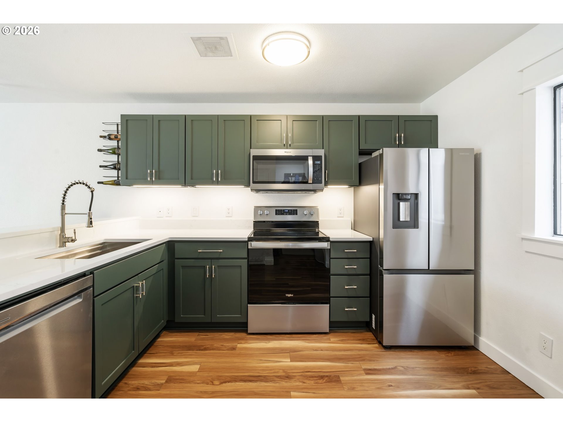 1040 NW NAITO PKWY O16, Portland, OR 97209, photo 7 of 33