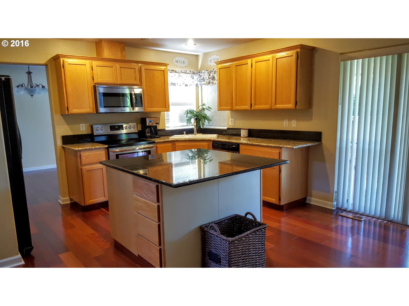 5109 SE 17TH TER, Gresham, OR 97080, photo 2 of 16