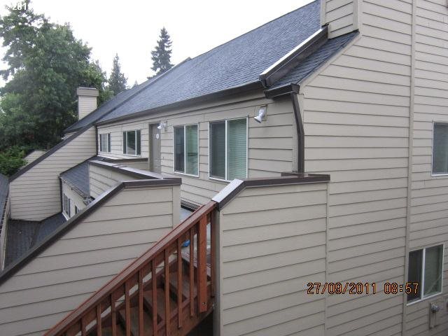 1611 NE 113th St Unit 422